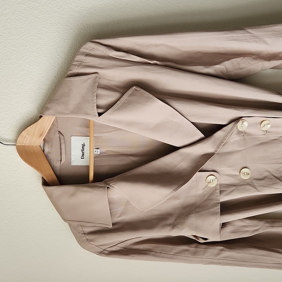 Darling Tan Beige "Overcast" Lightweight Belted Trench Coat sz M Trendy Classic - Picture 5 of 13